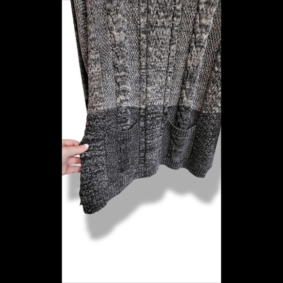 🌿Jeanne Pierre Women's XL Cable Knit Sweater Colorblock Grey Ivory Pockets - Picture 6 of 12